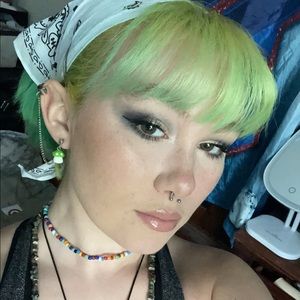 Meet your Posher, Alethea